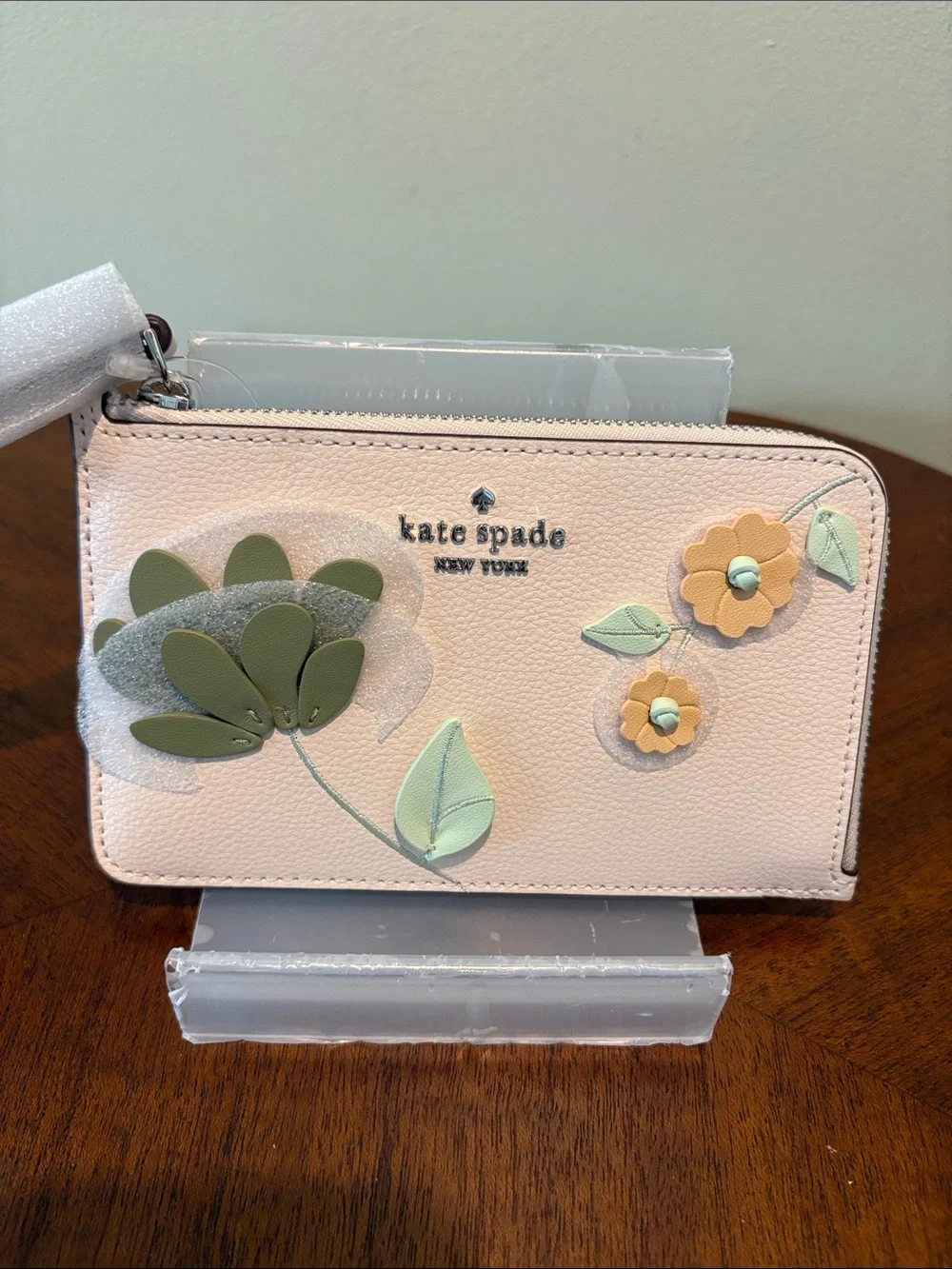 kate spade Lucy small L-zip wristlet wallet card holder fresh Peach/olive  NWT